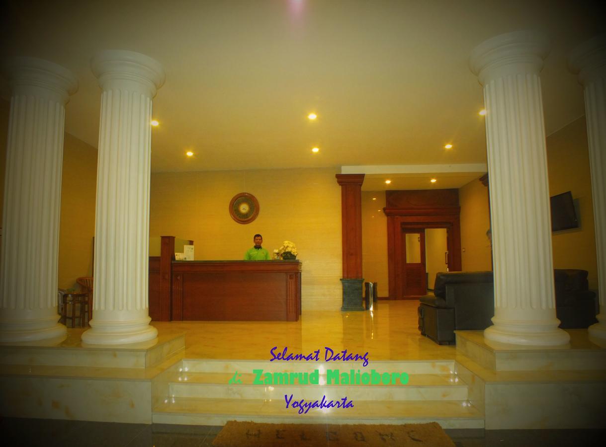 Zamrud Malioboro Hotel Yogyakarta Exterior photo