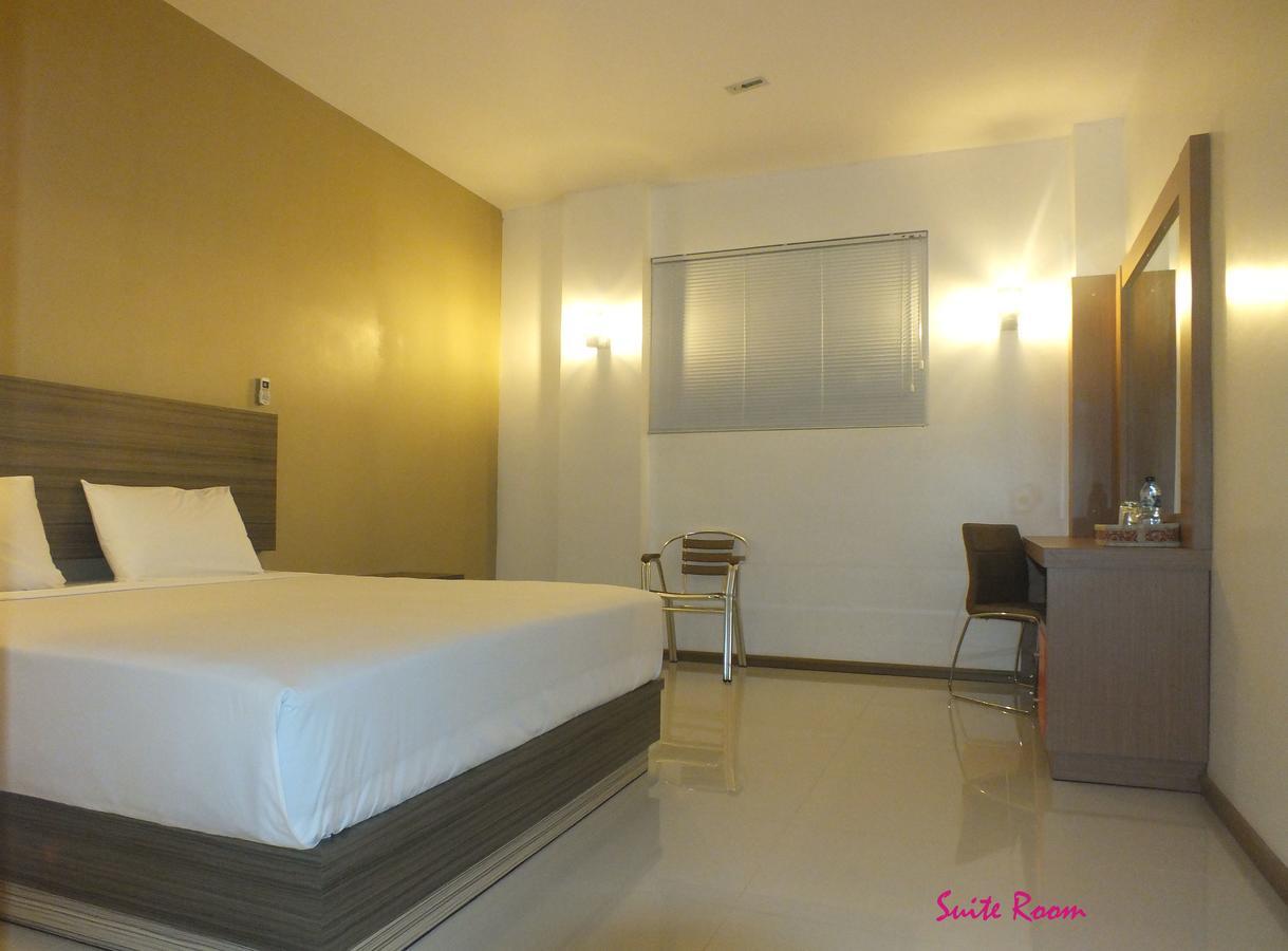 Zamrud Malioboro Hotel Yogyakarta Exterior photo